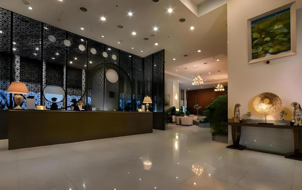คาลิดาส แลนด์มาร์ค72 รอยัล เรซิเดนซ์ ฮานอย Hotel ภายนอก รูปภาพ