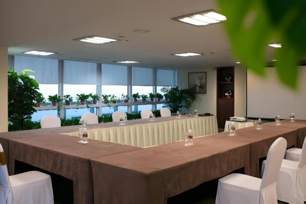 คาลิดาส แลนด์มาร์ค72 รอยัล เรซิเดนซ์ ฮานอย Hotel ภายนอก รูปภาพ