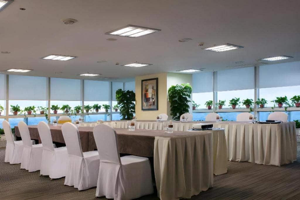 คาลิดาส แลนด์มาร์ค72 รอยัล เรซิเดนซ์ ฮานอย Hotel ภายนอก รูปภาพ
